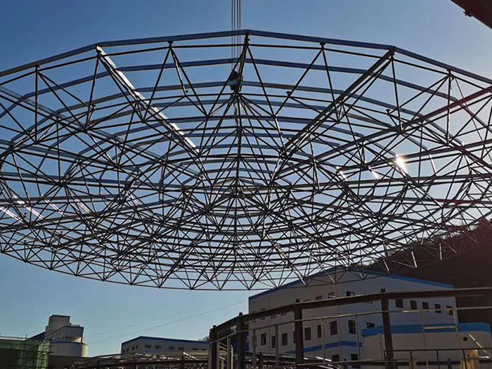 丽水螺栓球网架工程施工现场